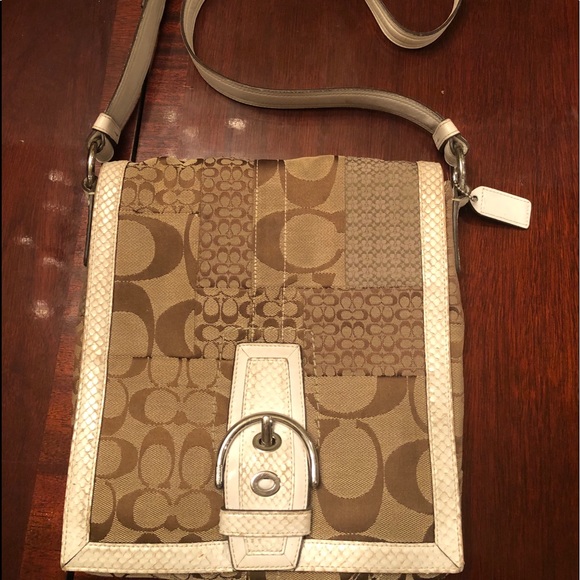 Authentic Coach Purse - Picture 1 of 4